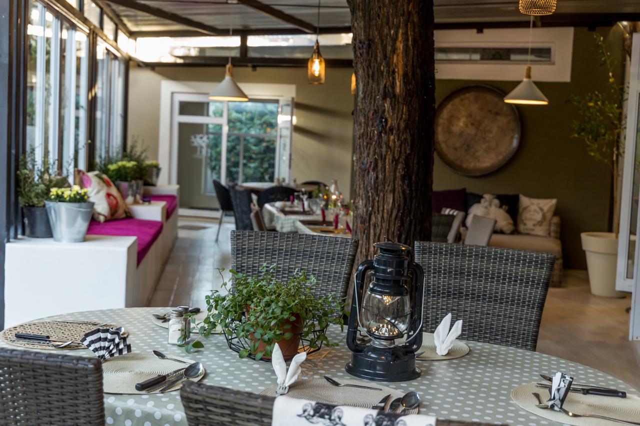 Village Boutique Hotel Очиваронго Екстер'єр фото